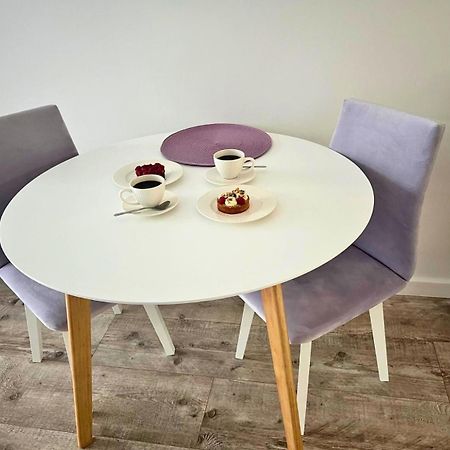 Apartament Purple Poznań Exteriör bild