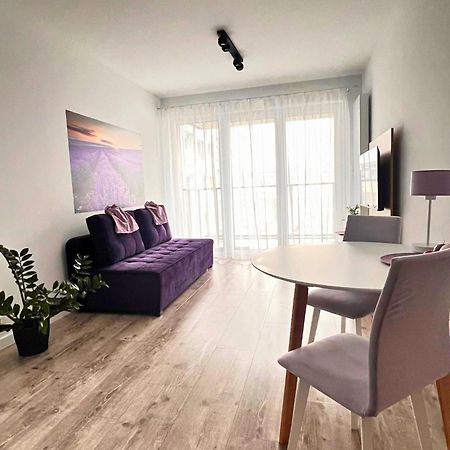 Apartament Purple Poznań Exteriör bild