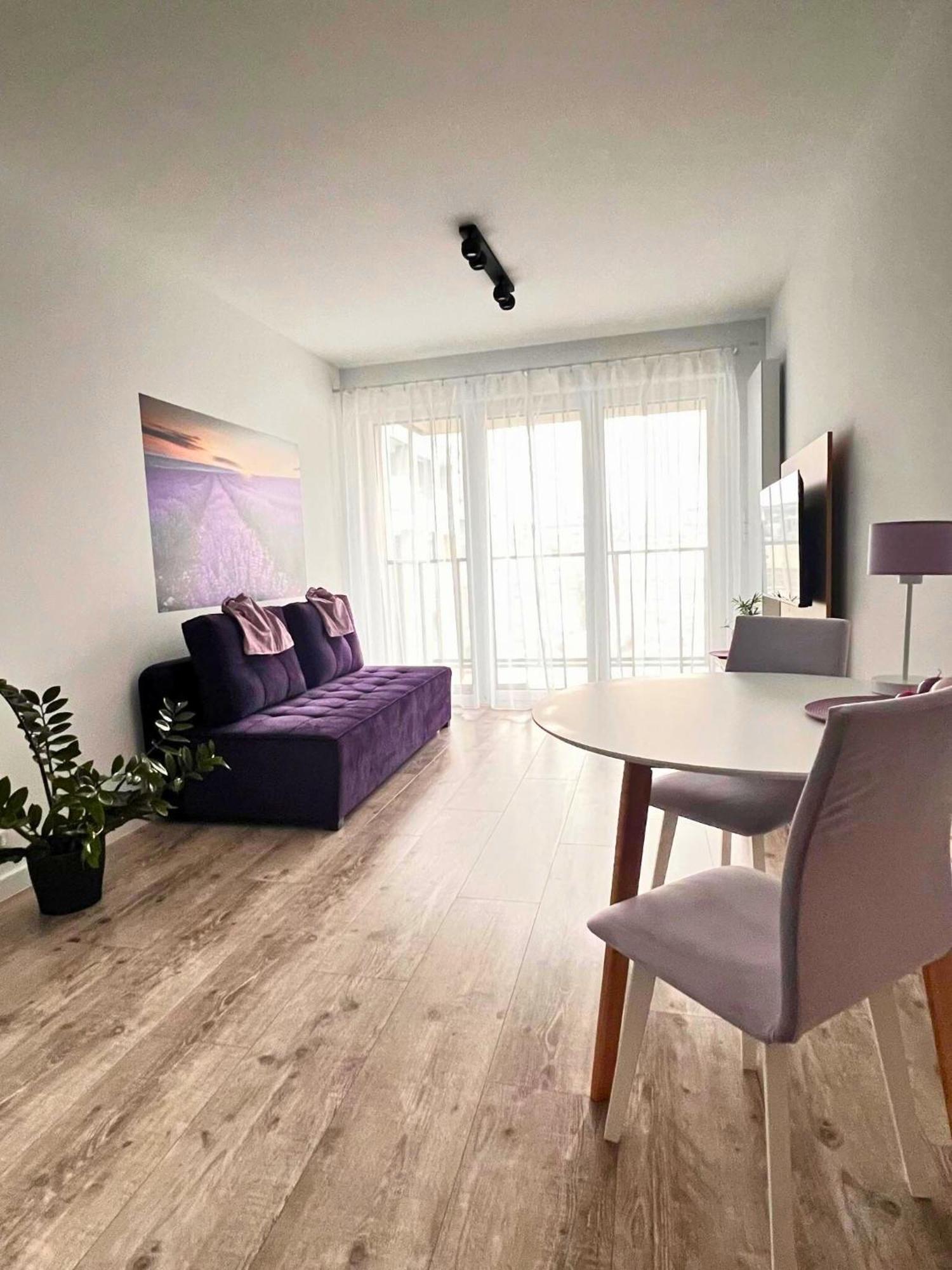 Apartament Purple Poznań Exteriör bild